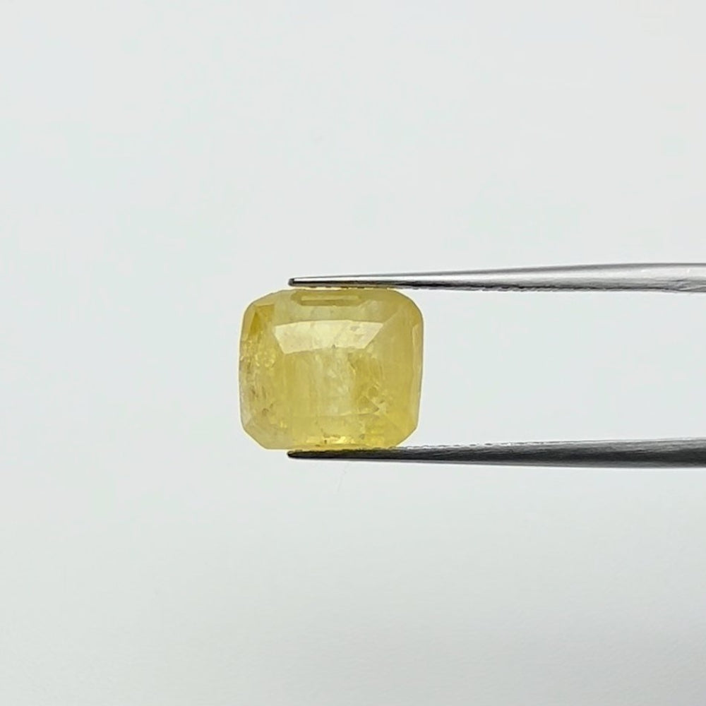 Ceylon Pukhraj (Yellow Sapphire)