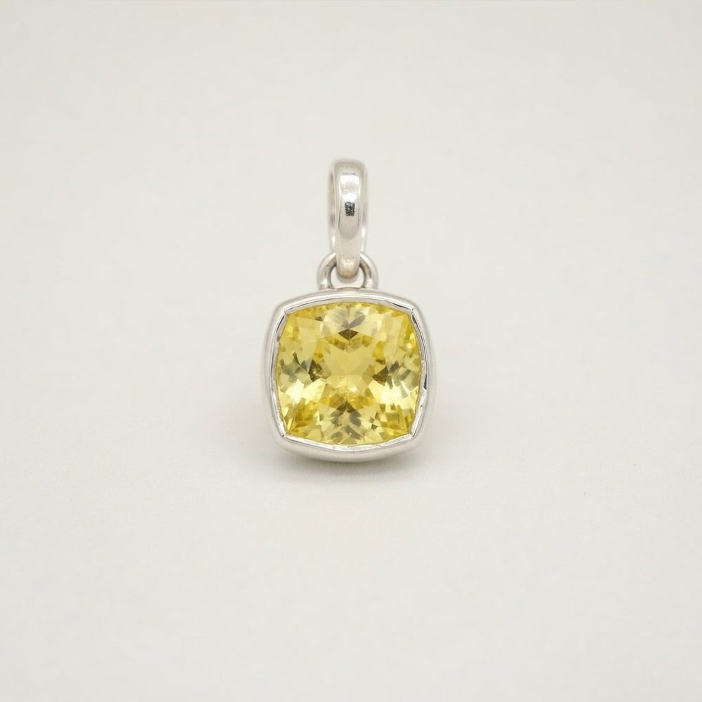 Ceylon Pukhraj (Yellow Sapphire)
