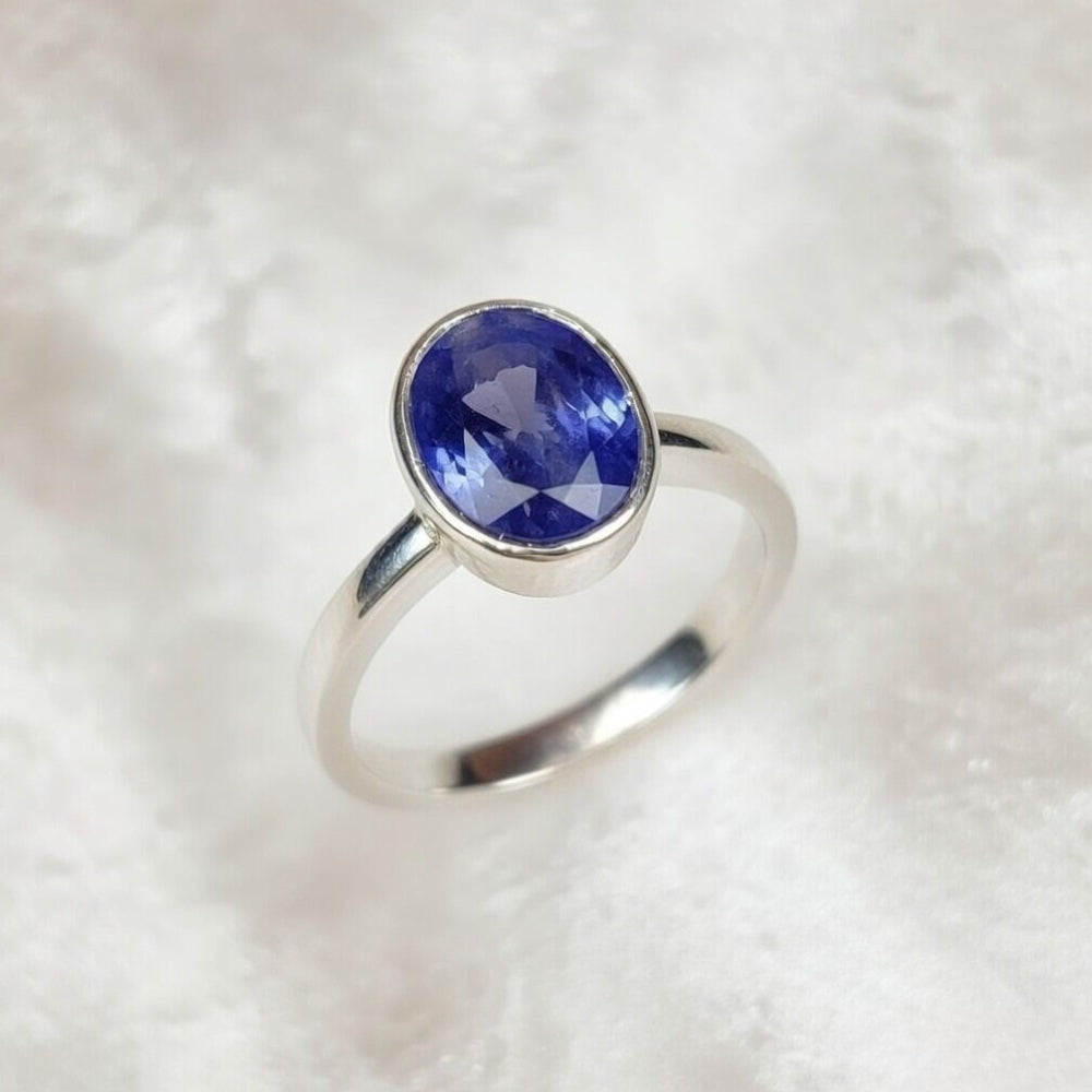 Iolite (Neeli)