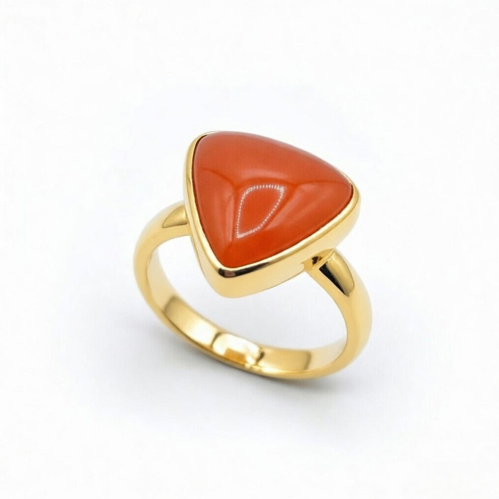 Red Coral Triangular (Moonga)