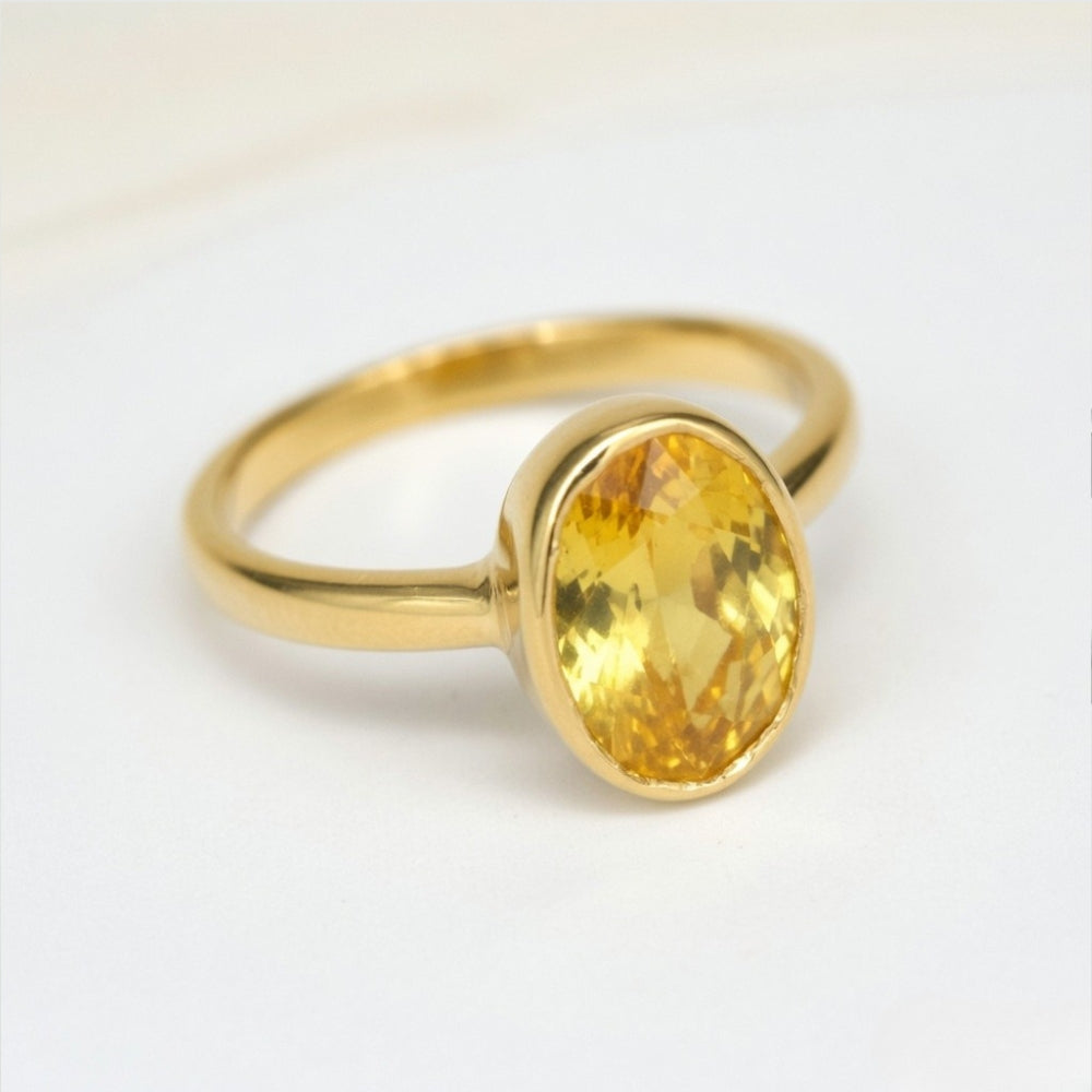 Yellow Sapphire (Pukhraj)